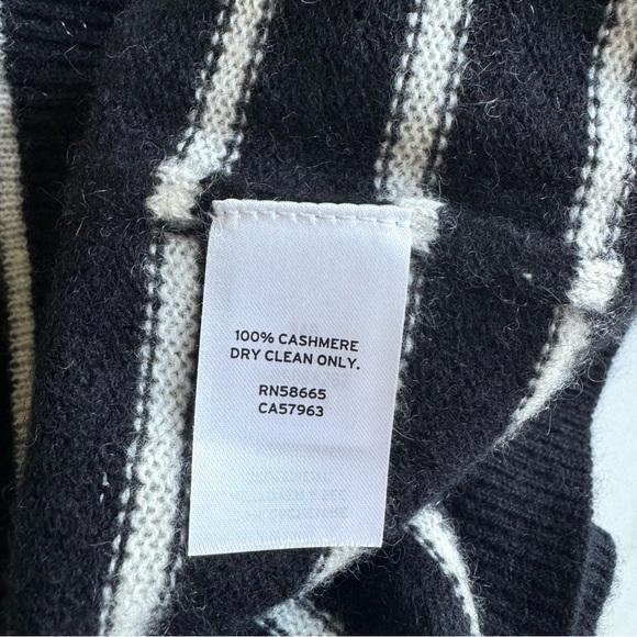 Nordstrom Cashmere Essential V-Neck Sweater Black and White Stripe Sz S - Picture 7 of 11